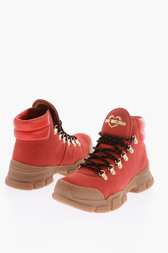 LOVE Track Sole Leather Hiking Boots Größe 39 - Moschino - Modalova