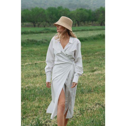 Kleid Mit Taschendetails - White - Claire Rose x NA-KD - Modalova